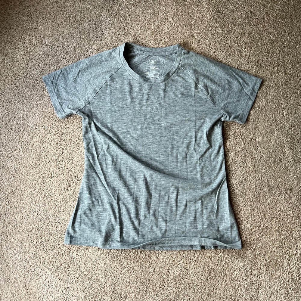 Athletic Works Gray T-Shirt Size S
